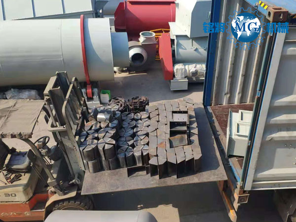 秘魯干粉砂漿生產(chǎn)線裝車現(xiàn)場(chǎng)圖 秘魯干粉砂漿生產(chǎn)線裝車現(xiàn)場(chǎng)圖